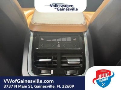 2018 Volvo XC90 — photo 15 view