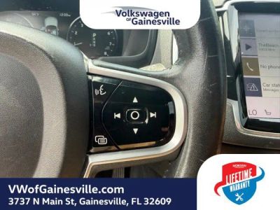 2018 Volvo XC90 — photo 27 view