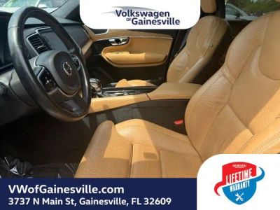 2018 Volvo XC90 — photo 22 view
