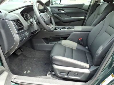 2026 Nissan Rogue — detail view