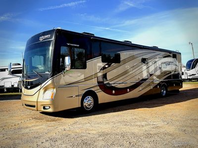 2015 Fleetwood Discovery - Photo 4