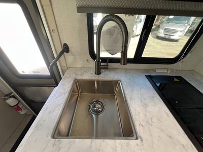 2026 Thor Motor Coach CHATEAU - Photo 10
