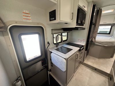 2026 Thor Motor Coach CHATEAU - Photo 4