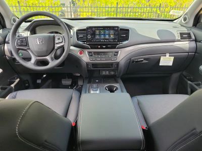 2026 Honda Ridgeline — photo 12 view