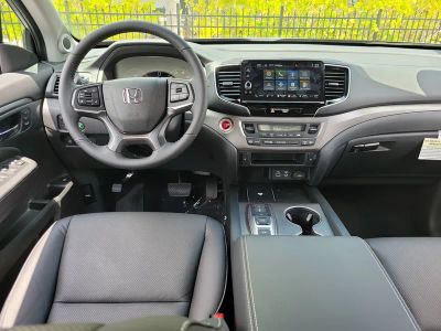 2026 Honda Ridgeline — photo 13 view