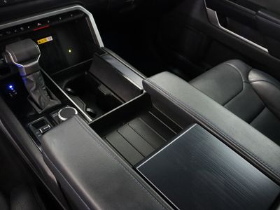 2024 Toyota Tundra 4WD - Photo 17