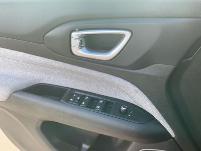 2022 Jeep Compass — photo 12 view