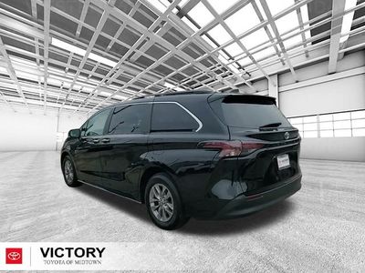 2023 Toyota Sienna - Photo 5