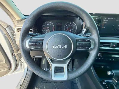 2022 Kia K5 — photo 36 view