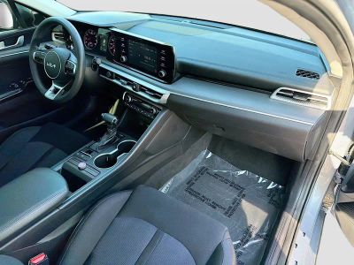 2022 Kia K5 — photo 13 view