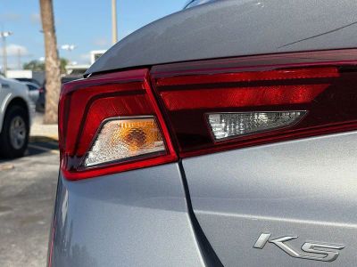 2022 Kia K5 — photo 10 view