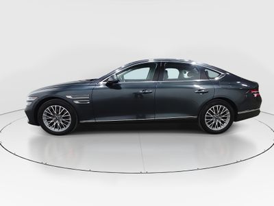 2023 Genesis G80 — interior view