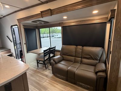 2023 Alliance RV Paradigm — photo 8 view