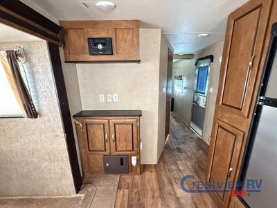 2017 Forest River RV Wildwood - Photo 12