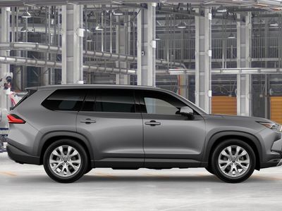 2026 Toyota Grand Highlander — photo 12 view