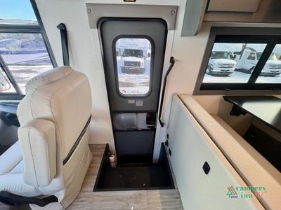 2026 Coachmen RV Mirada - Photo 10