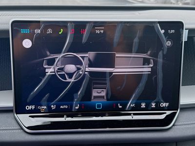 2026 Volkswagen Tiguan — photo 14 view
