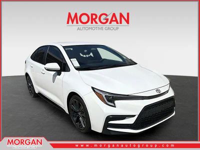 2024 Toyota Corolla SE in Ice Cap — front three-quarter view
