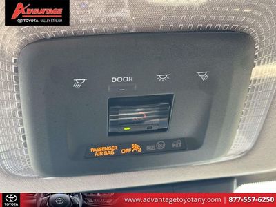 2024 Toyota Prius - Photo 39