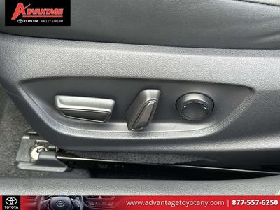 2024 Toyota Prius - Photo 21