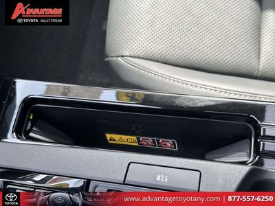 2024 Toyota Prius - Photo 38