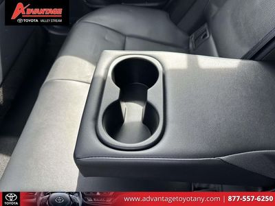 2024 Toyota Prius - Photo 14