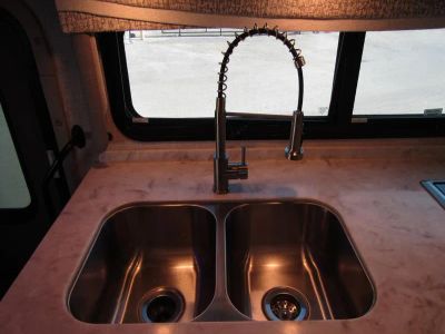 2023 Thor Motor Coach PASADENA - Photo 8