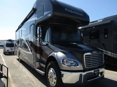 2023 Thor Motor Coach PASADENA - Photo 1