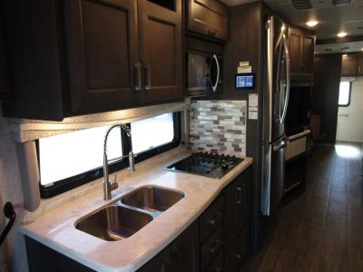 2023 Thor Motor Coach PASADENA - Photo 7