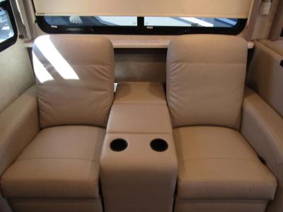 2023 Thor Motor Coach PASADENA - Photo 15