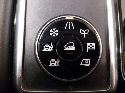 2025 Nissan Pathfinder - Photo 20