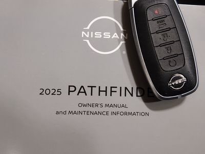 2025 Nissan Pathfinder - Photo 15