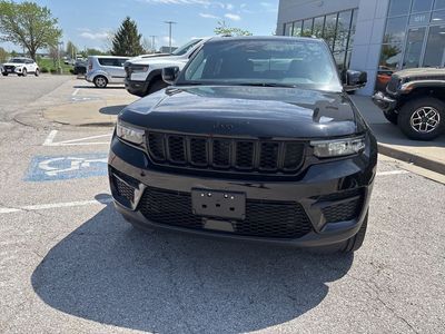 2025 Jeep Grand Cherokee - Photo 4