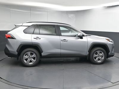 2025 Toyota RAV4 XLE SUV — photo 8 view