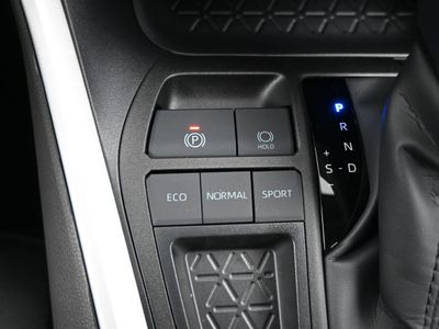 2025 Toyota RAV4 XLE SUV — photo 11 view