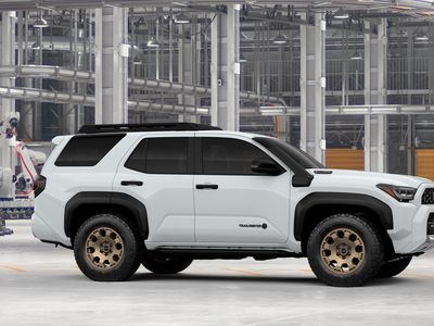 2026 Toyota 4Runner i-FORCE MAX - Photo 15