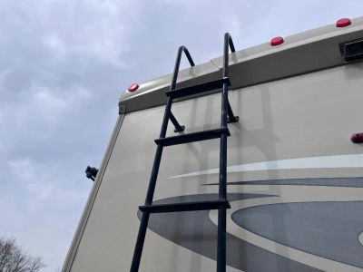 2015 Winnebago Vista - Photo 37