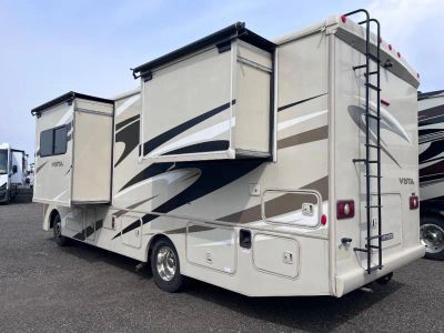 2015 Winnebago Vista - Photo 5