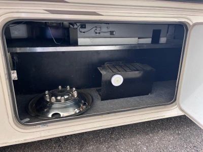 2015 Winnebago Vista - Photo 33