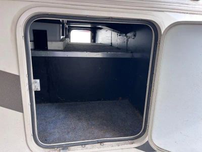2015 Winnebago Vista - Photo 32