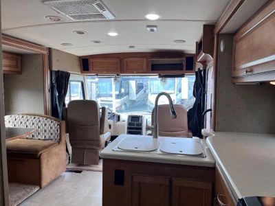 2015 Winnebago Vista - Photo 16