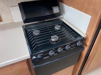2015 Winnebago Vista - Photo 23