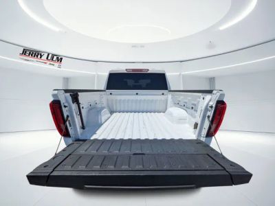 2025 GMC Sierra 1500 — photo 11 view