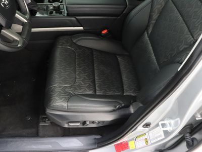 2024 Toyota Tundra 4WD - Photo 15
