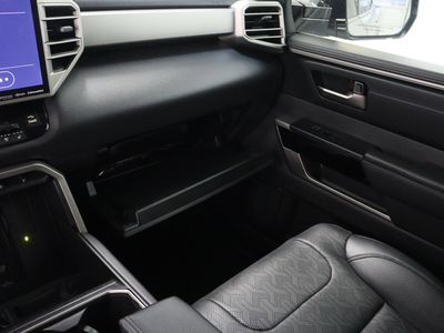 2024 Toyota Tundra 4WD - Photo 24