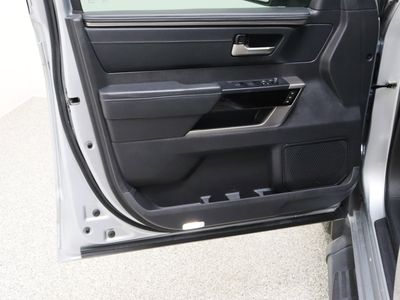 2024 Toyota Tundra 4WD - Photo 12