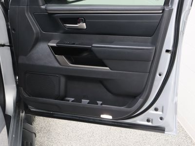 2024 Toyota Tundra 4WD - Photo 38