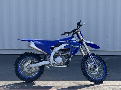 2026 Yamaha YZ250F Team Yamaha Blue — engine compartment view