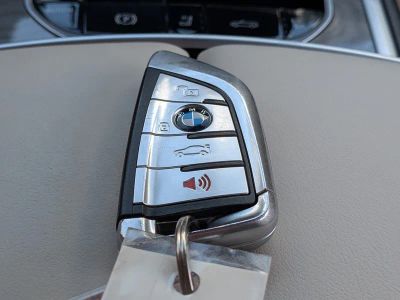 2023 BMW 8 Series — photo 32 view