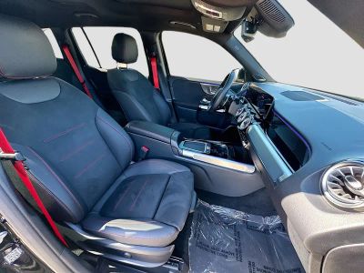 2025 Mercedes-Benz GLB — photo 32 view